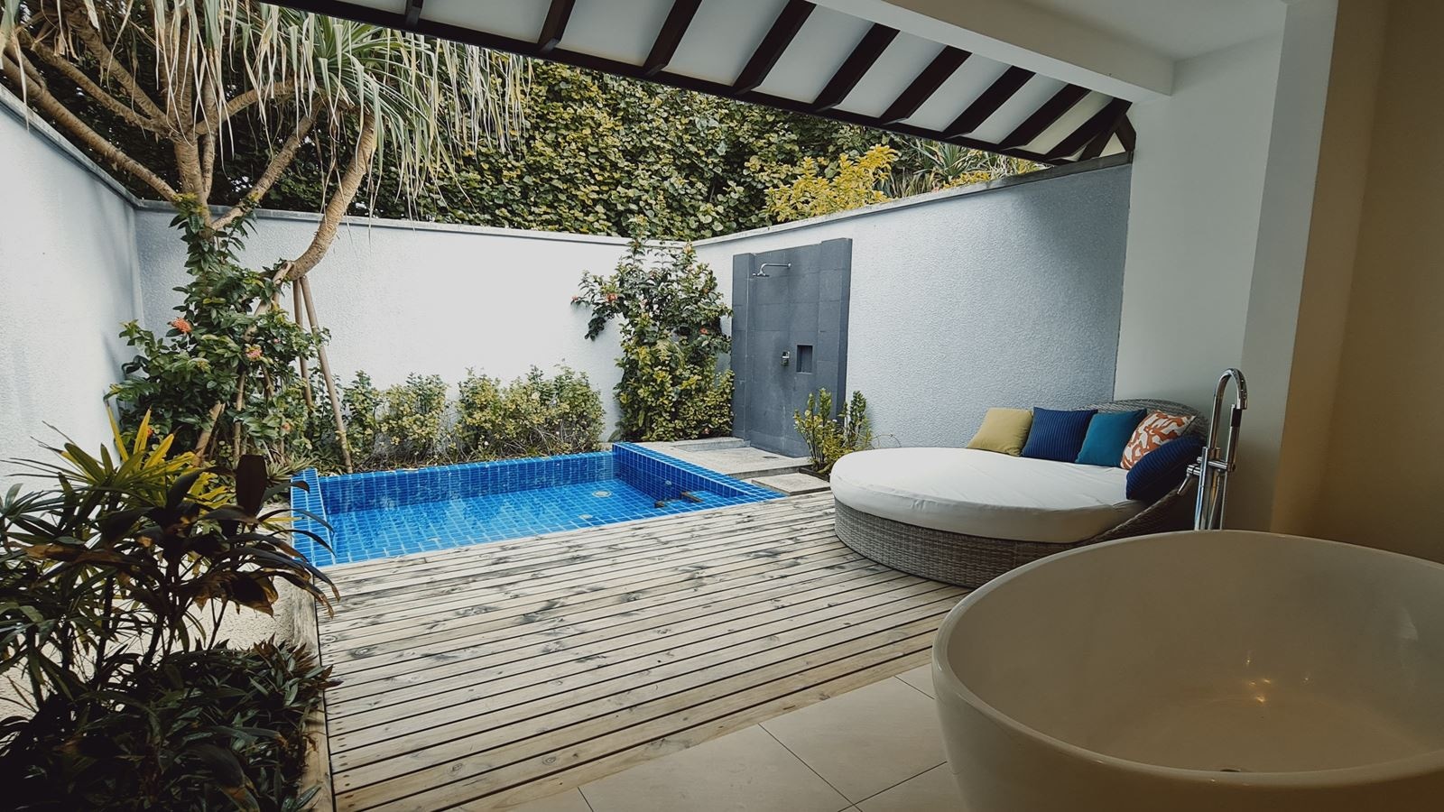 rooms-beach-villa-private-pool-vils1