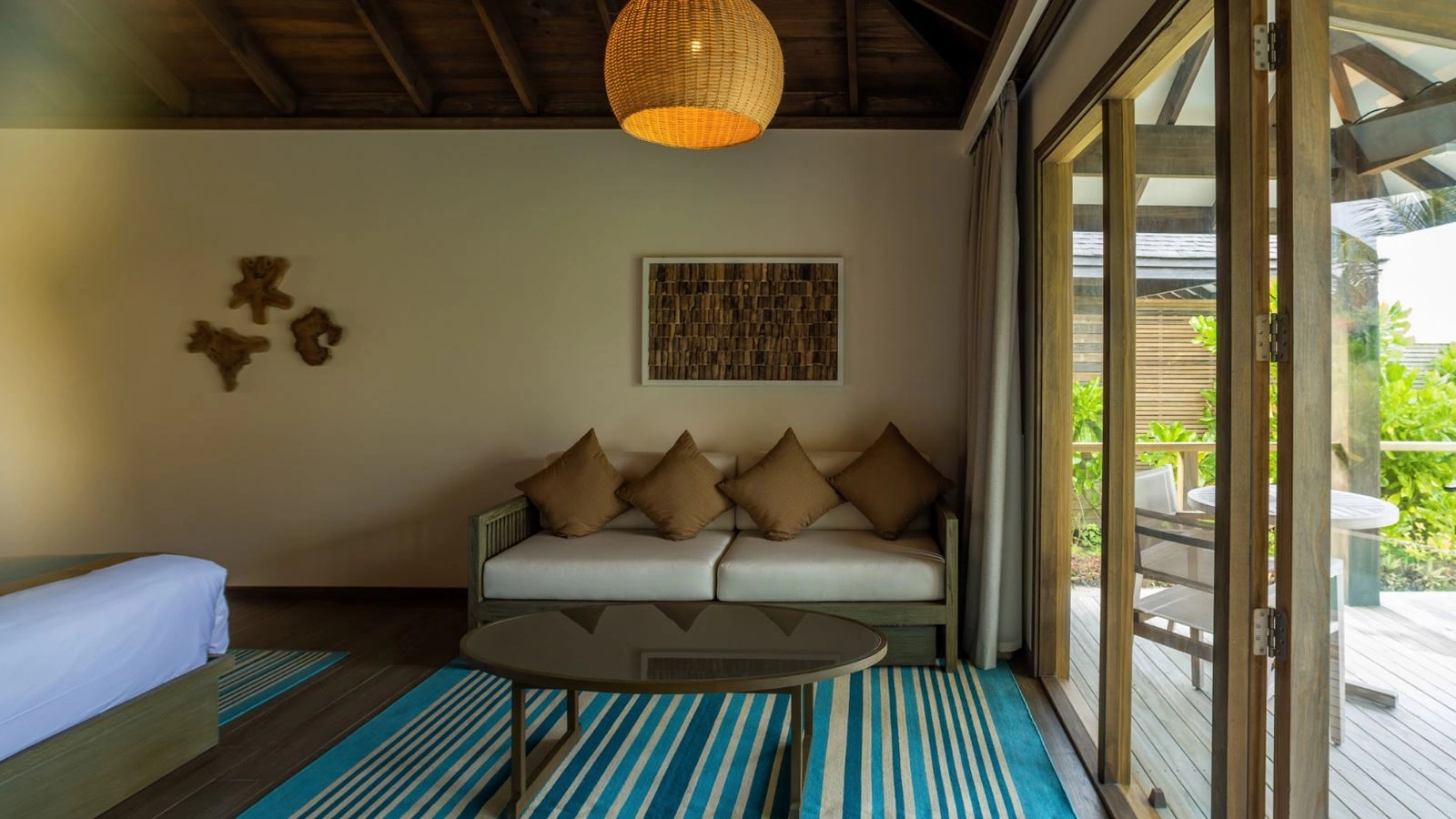 rooms-mabin-beach-villa