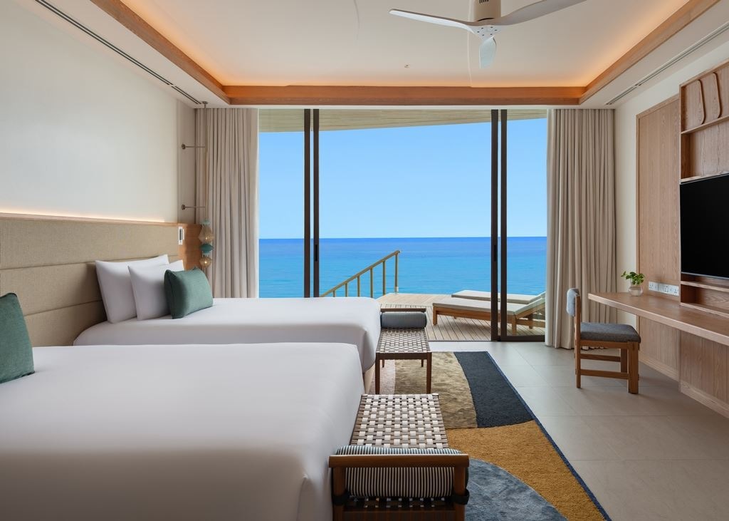 rooms-grand-twobedroom-overwater-pool-villa