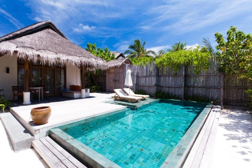 rooms-two-bedroom-anantara-beach-pool-villa