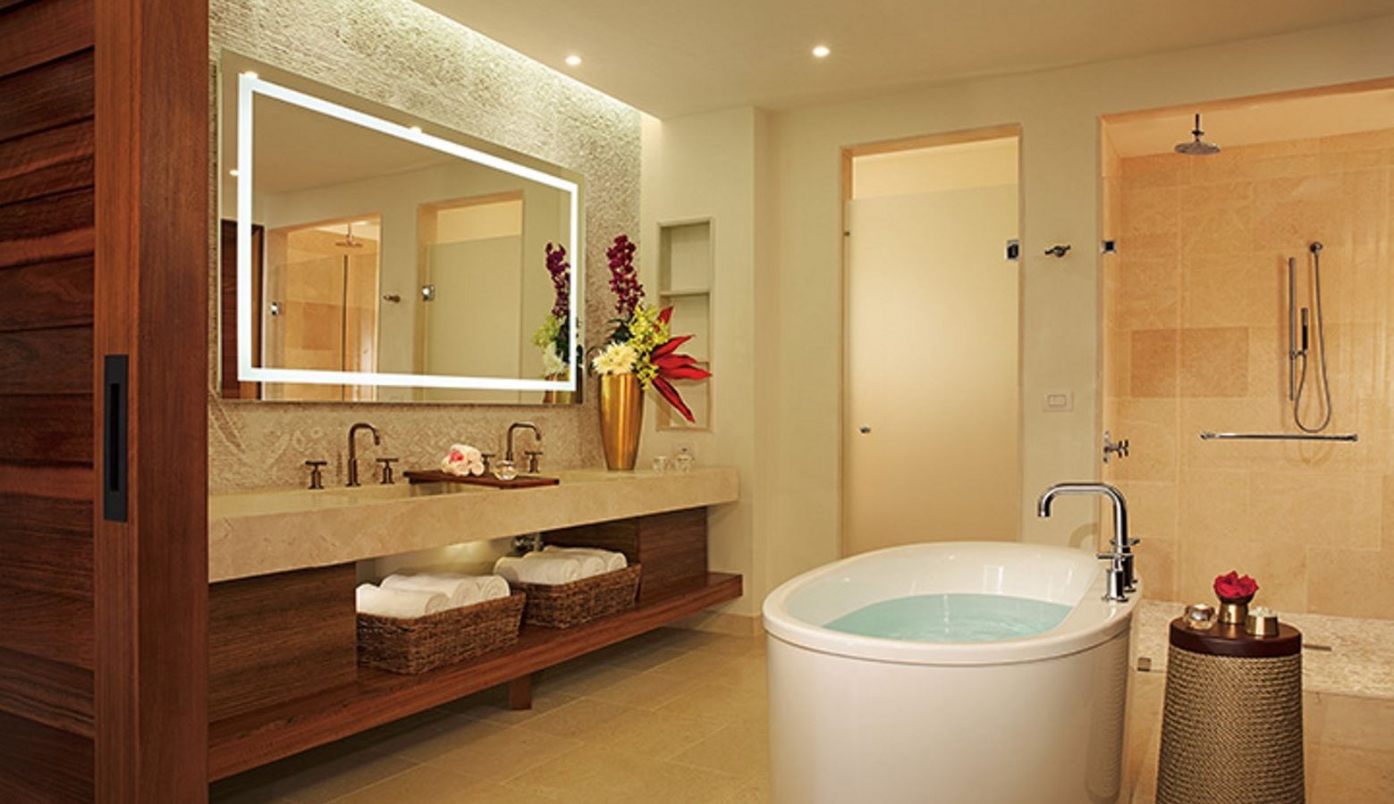 rooms-preferred-club-master-suite-plunge-pool-ocean-front