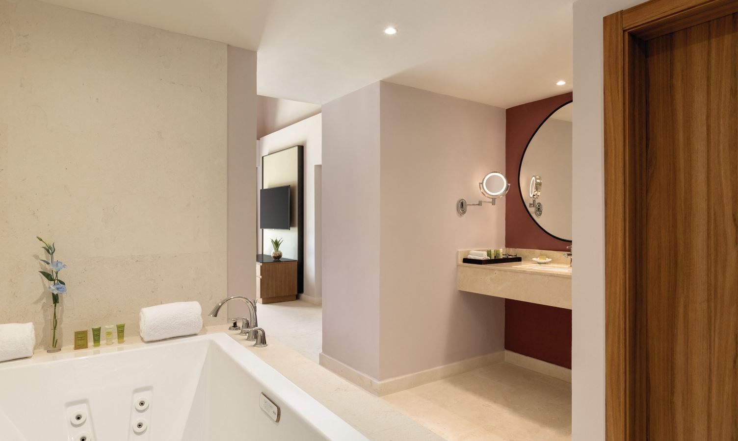 rooms-preferred-club-suite-garden-view