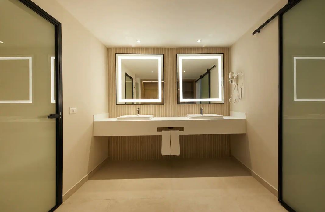 rooms-2-bedroom-family-suite