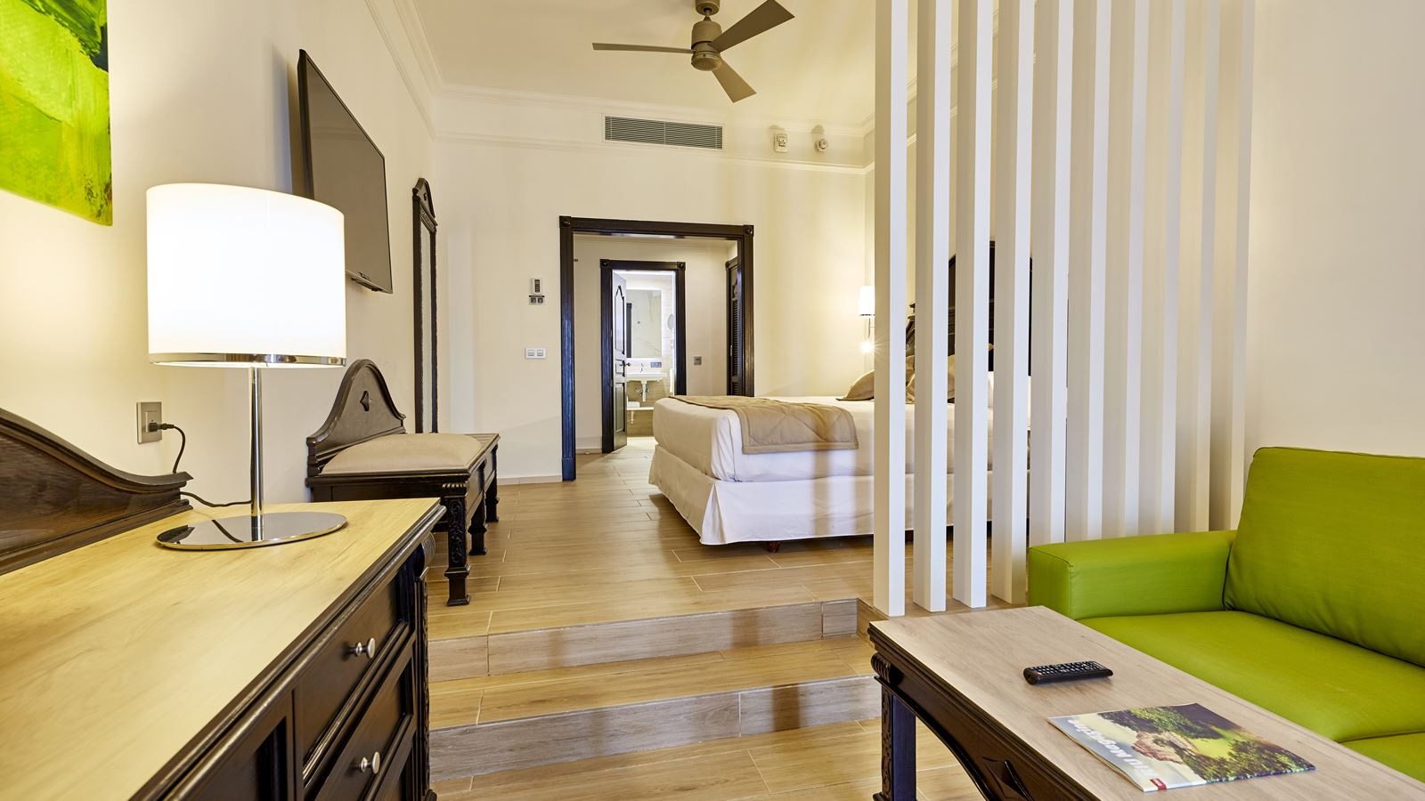 rooms-junior-suite-courtyard-view