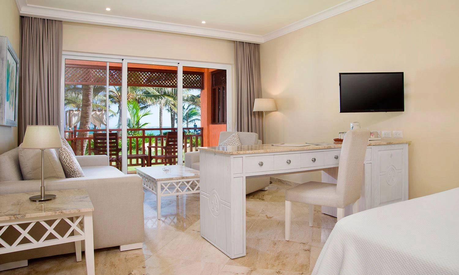 rooms-cayena-deluxe-ocean-suite