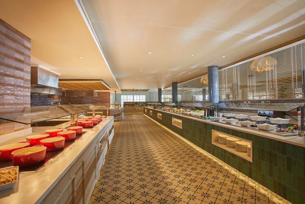 restaurants-caney-main-restaurant