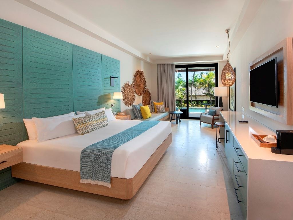 rooms-adults-only-junior-suite-swim-up