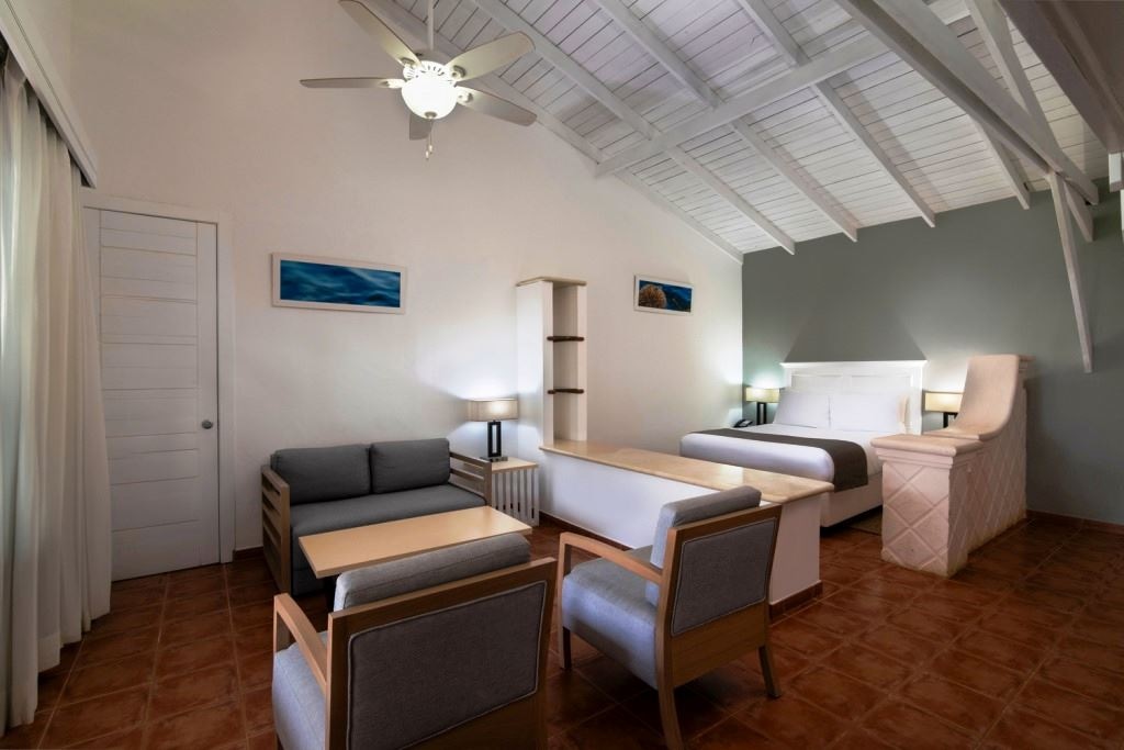 rooms-club-bungalow-gardenocean-view