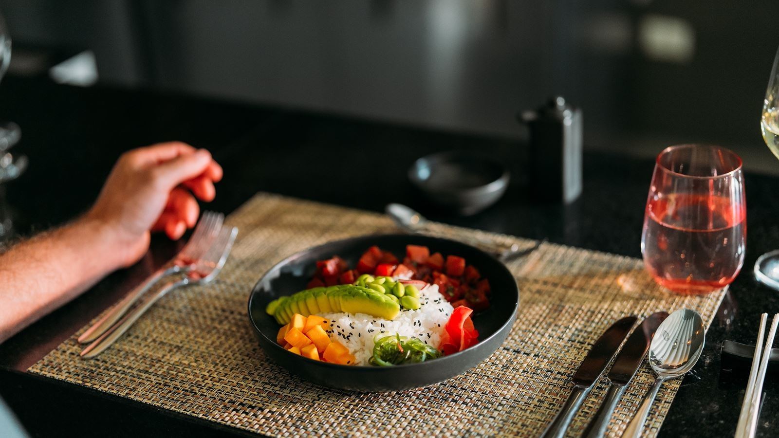 restaurants-a-la-carte--island-grill--bella--umi--teppanyaki--sushi