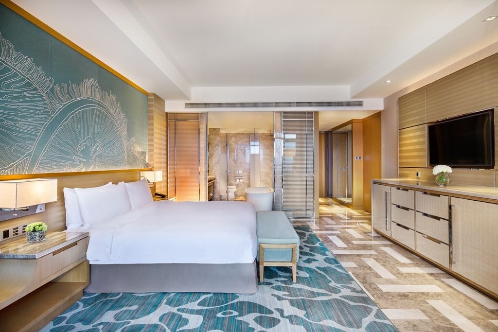 rooms-ocean-view-kingqueen-bed-room