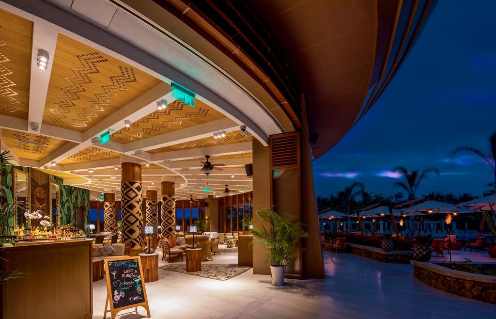 bars-tikki-lounge--bar
