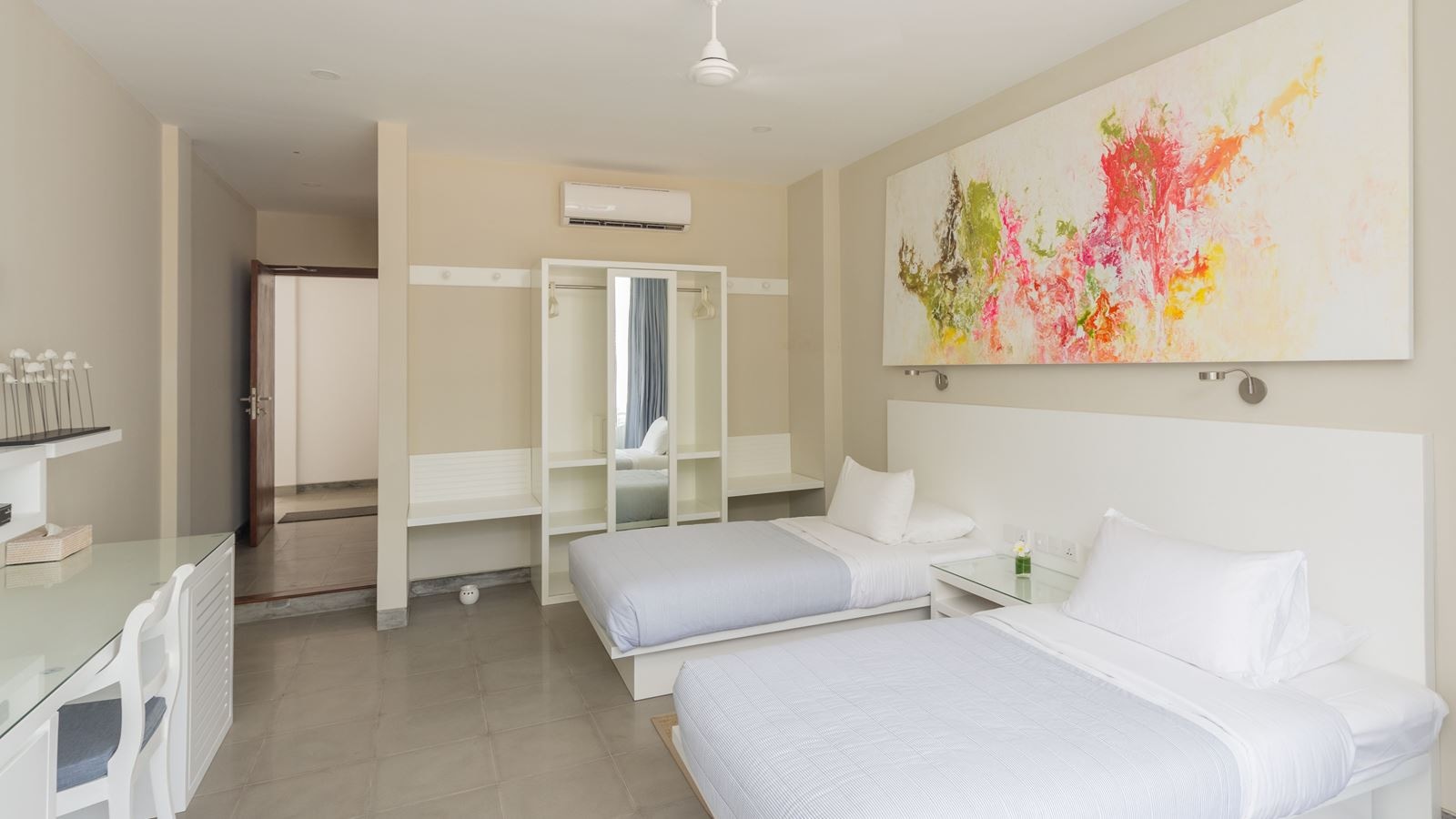 rooms-deluxe-roomocean-view