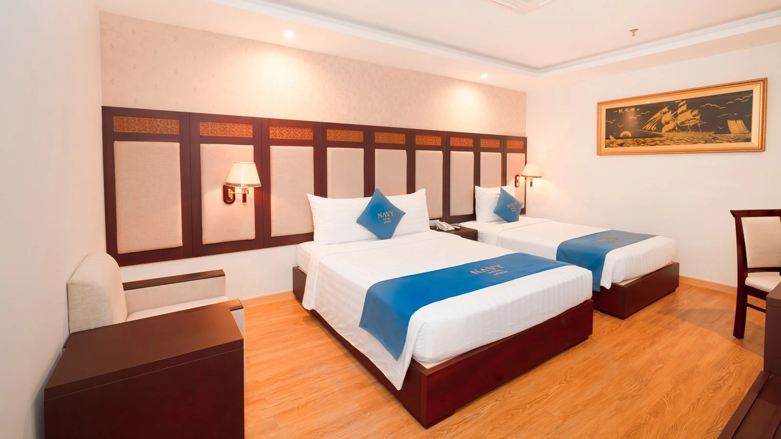 rooms-deluxe-city-view