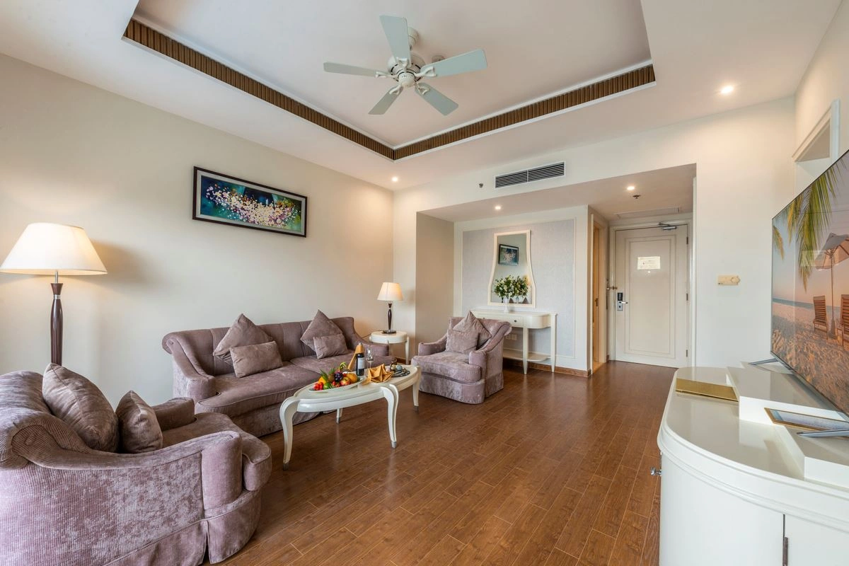 rooms-executive-suite-ocean-view