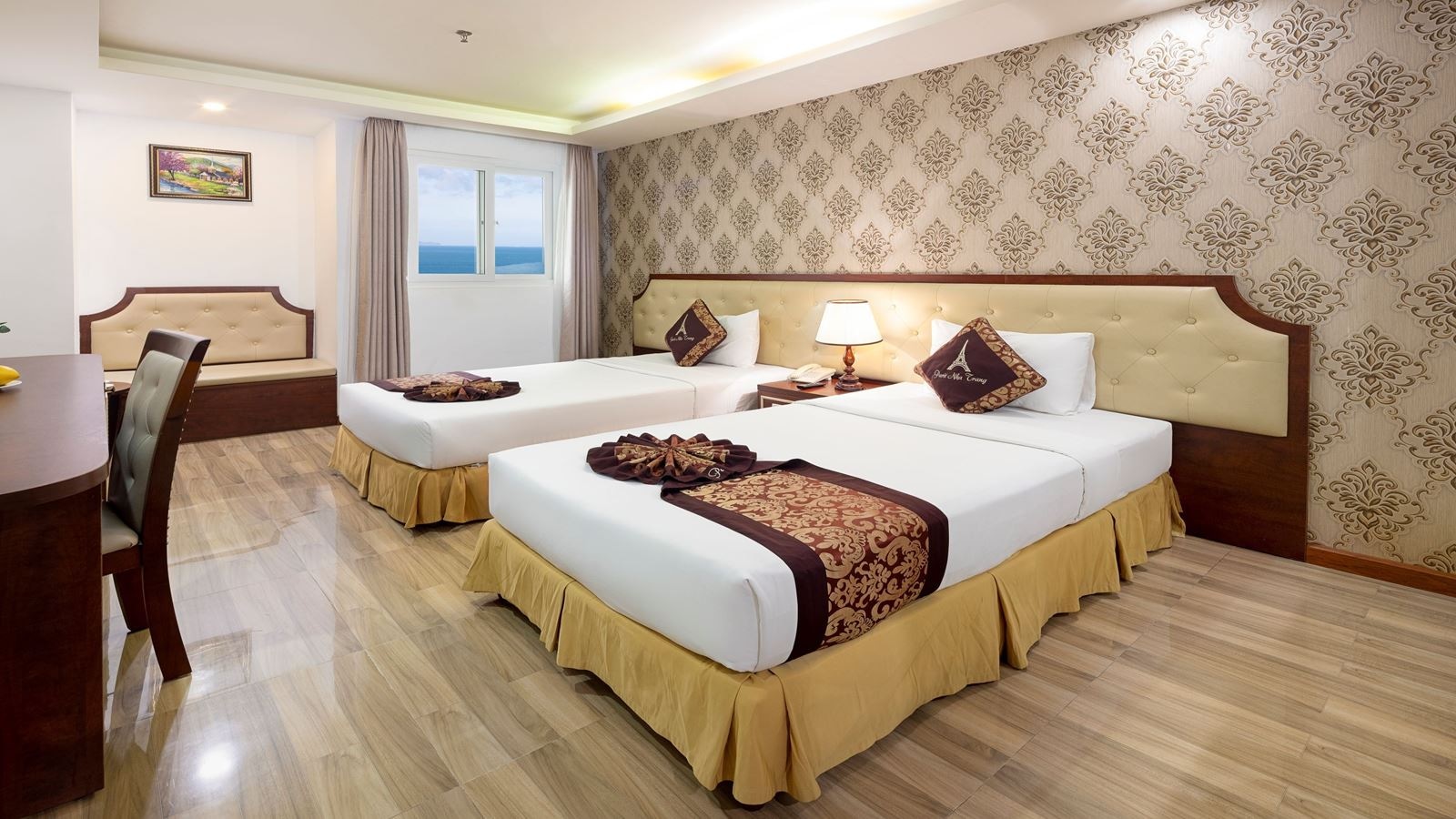 rooms-room-deluxe-seaview