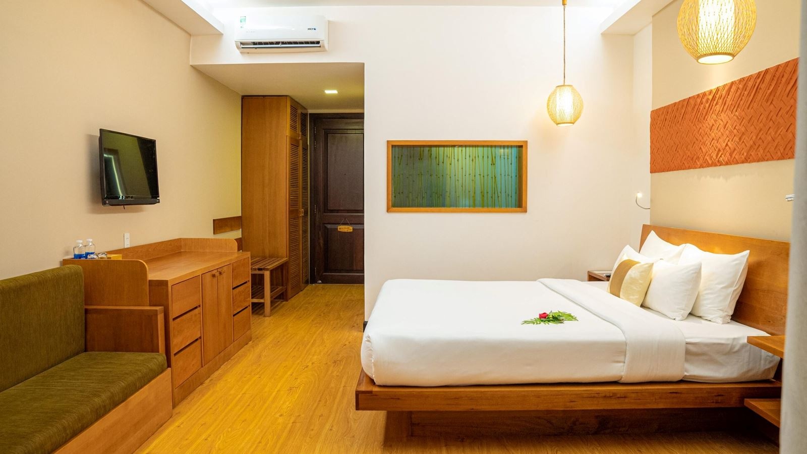 rooms-the-nova-deluxe-garden-view-with-balcony-child-without-extra-bed