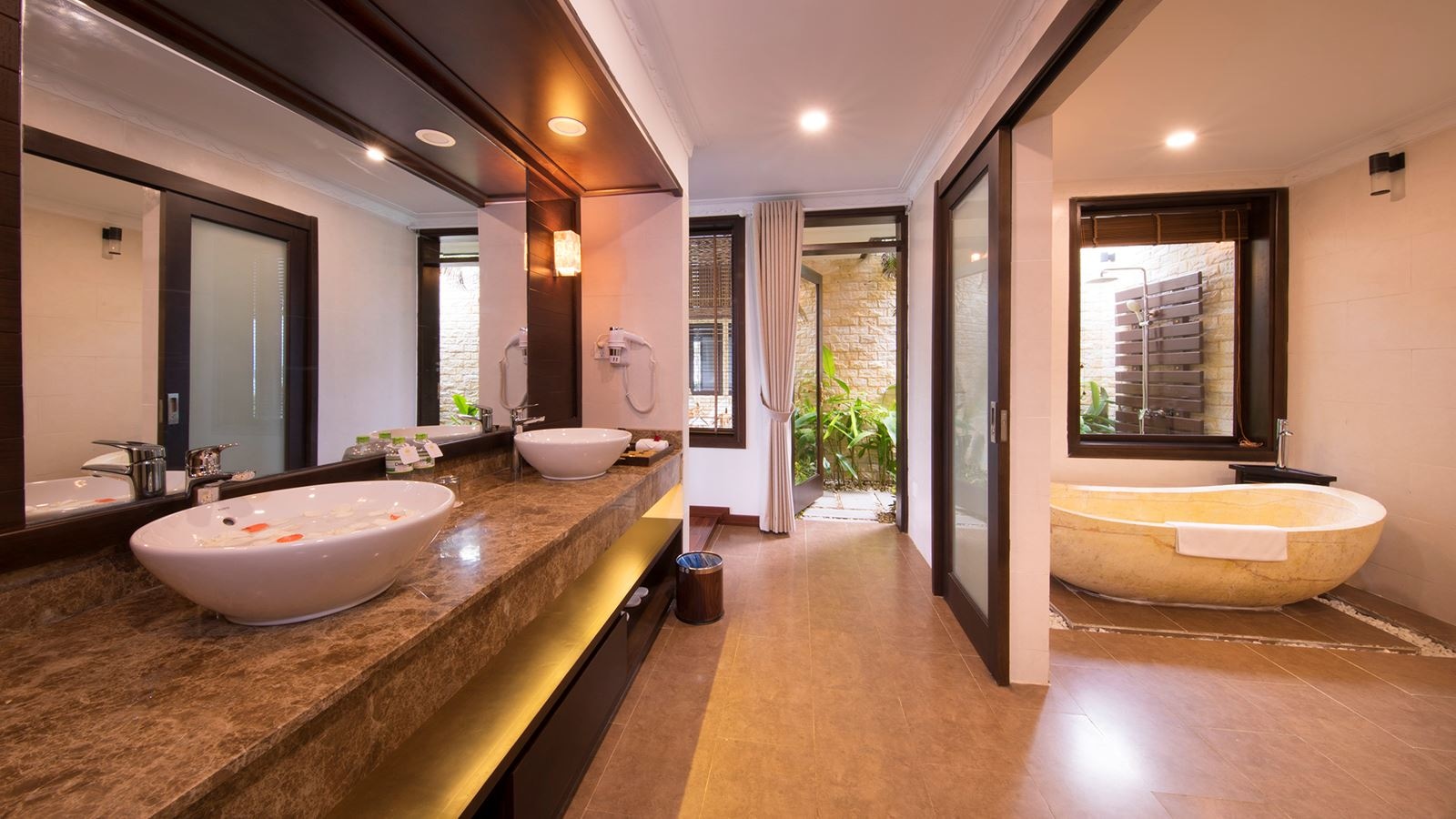 rooms-forestal-deluxe-garden-view