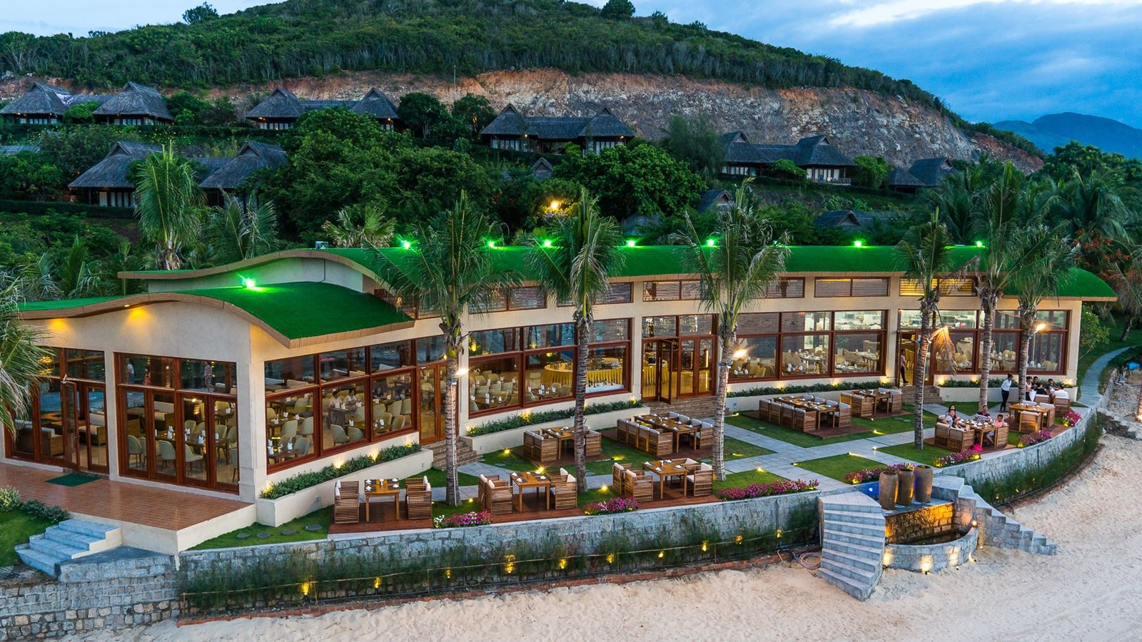 restaurants-sea-breeze-restaurant