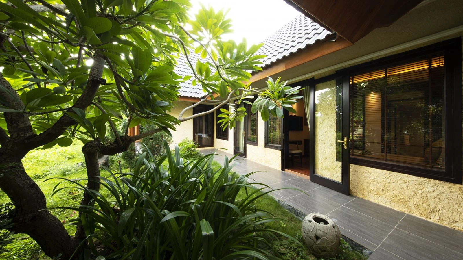 rooms-family-bungalow