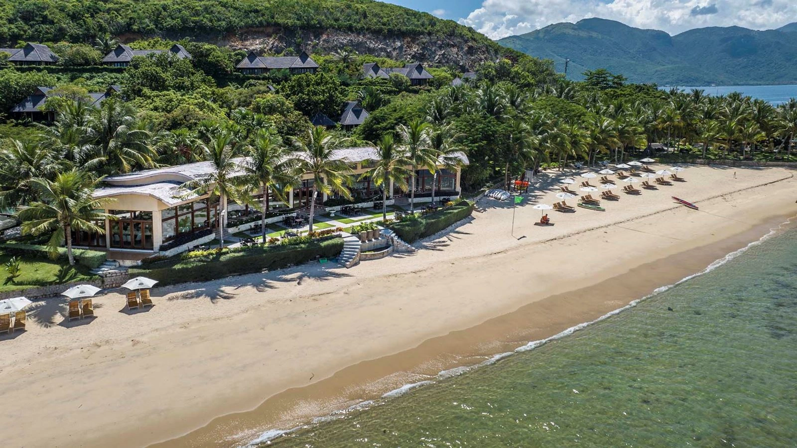 restaurants-sea-breeze-restaurant