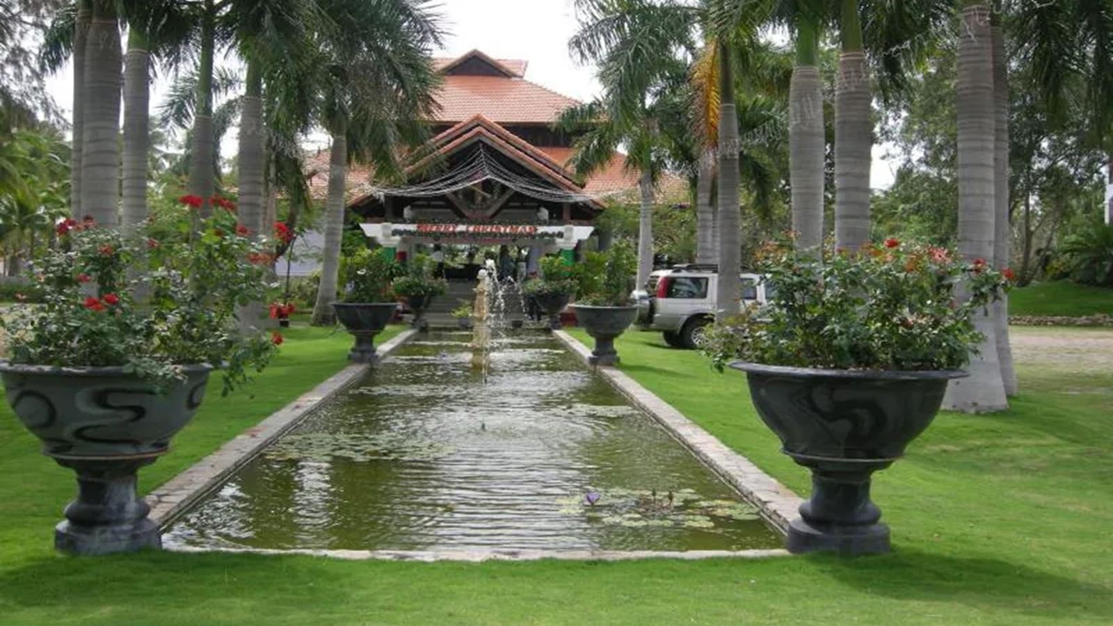 general-main-building