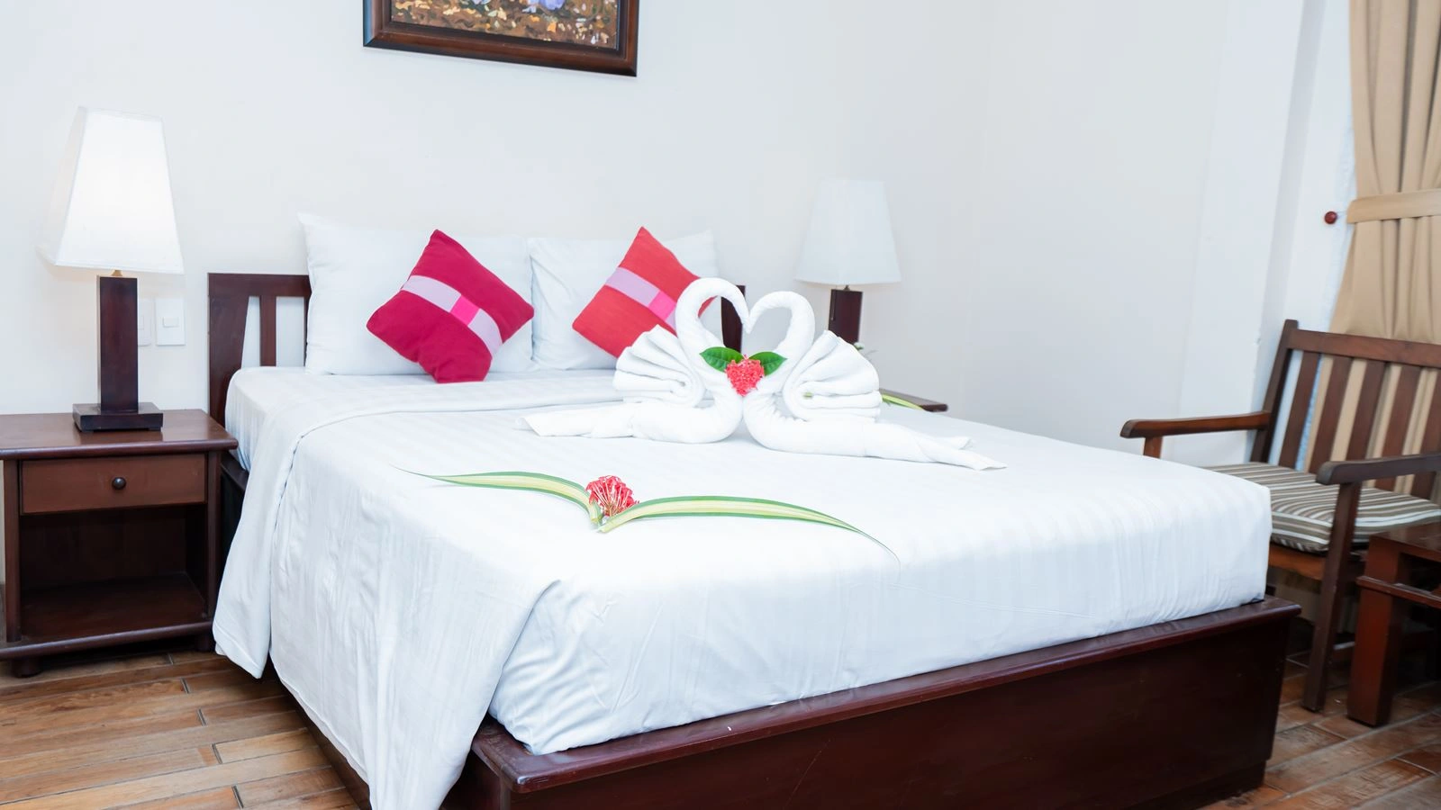 rooms-deluxe-city-view