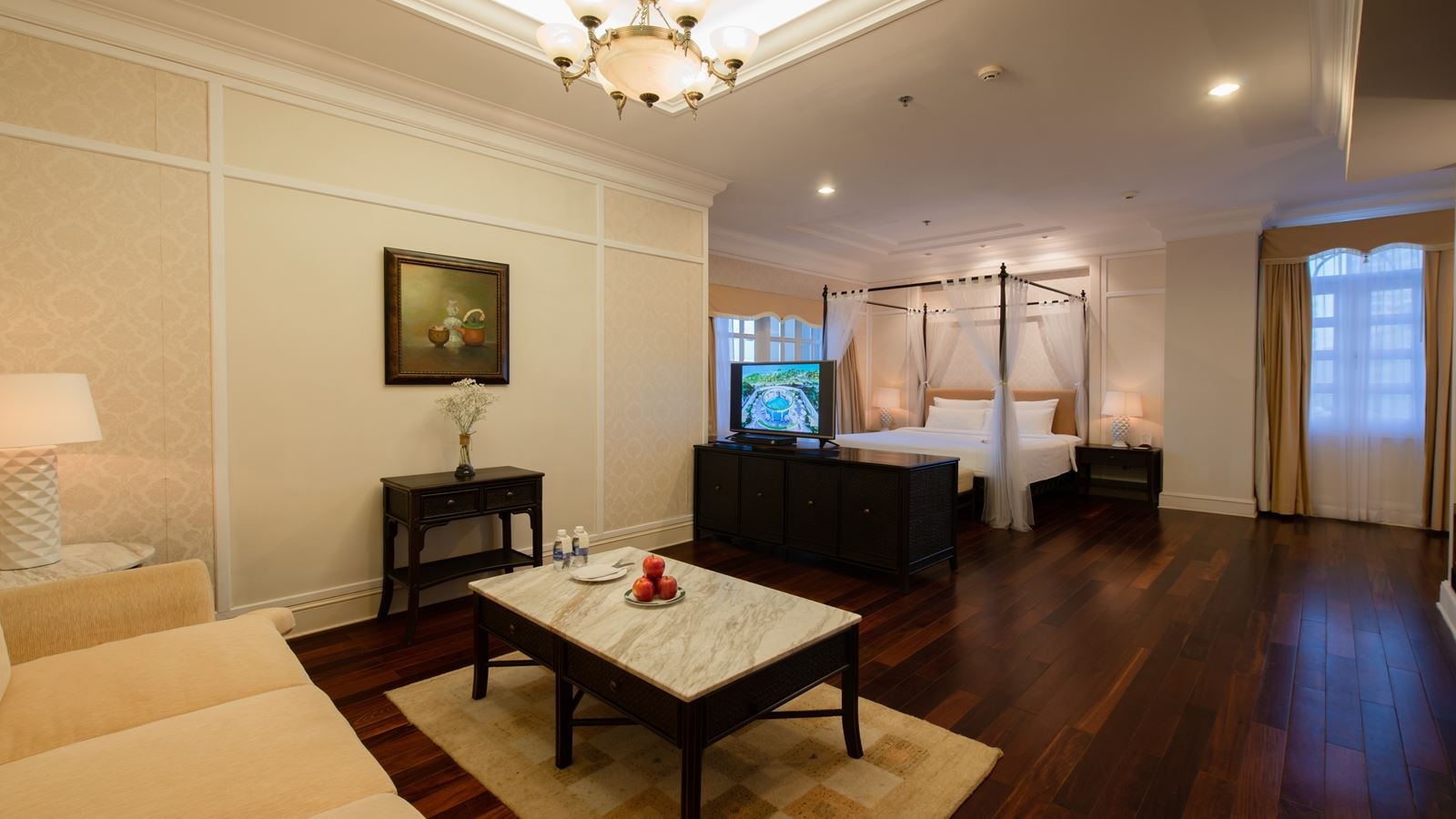 rooms-executive-suite-ocean-view-with-balcony