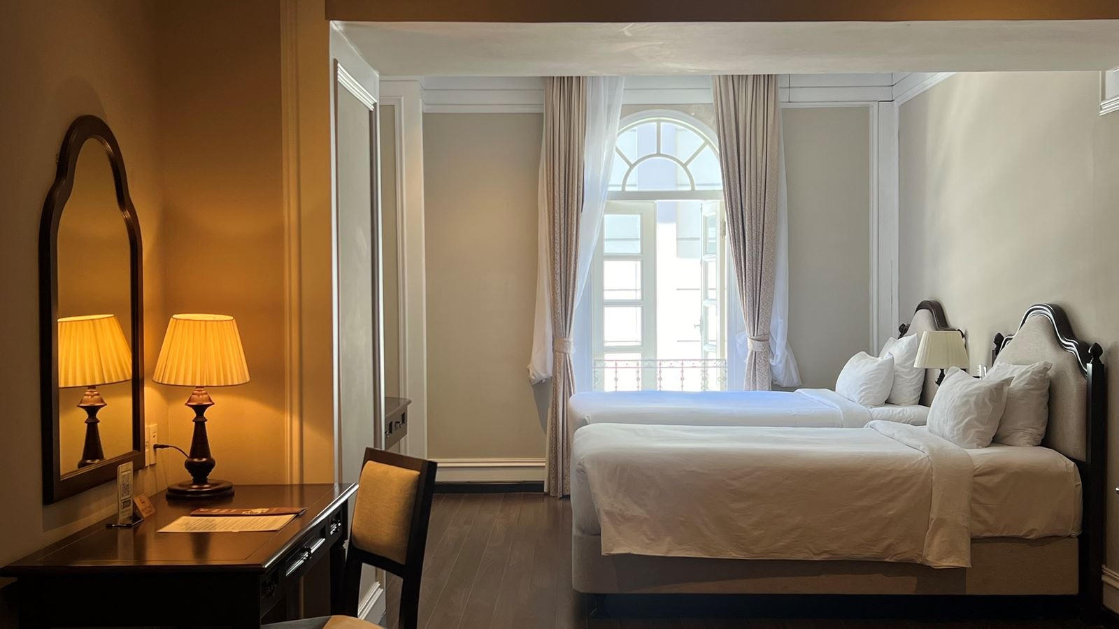 rooms-deluxe-room-child-without-extra-bed