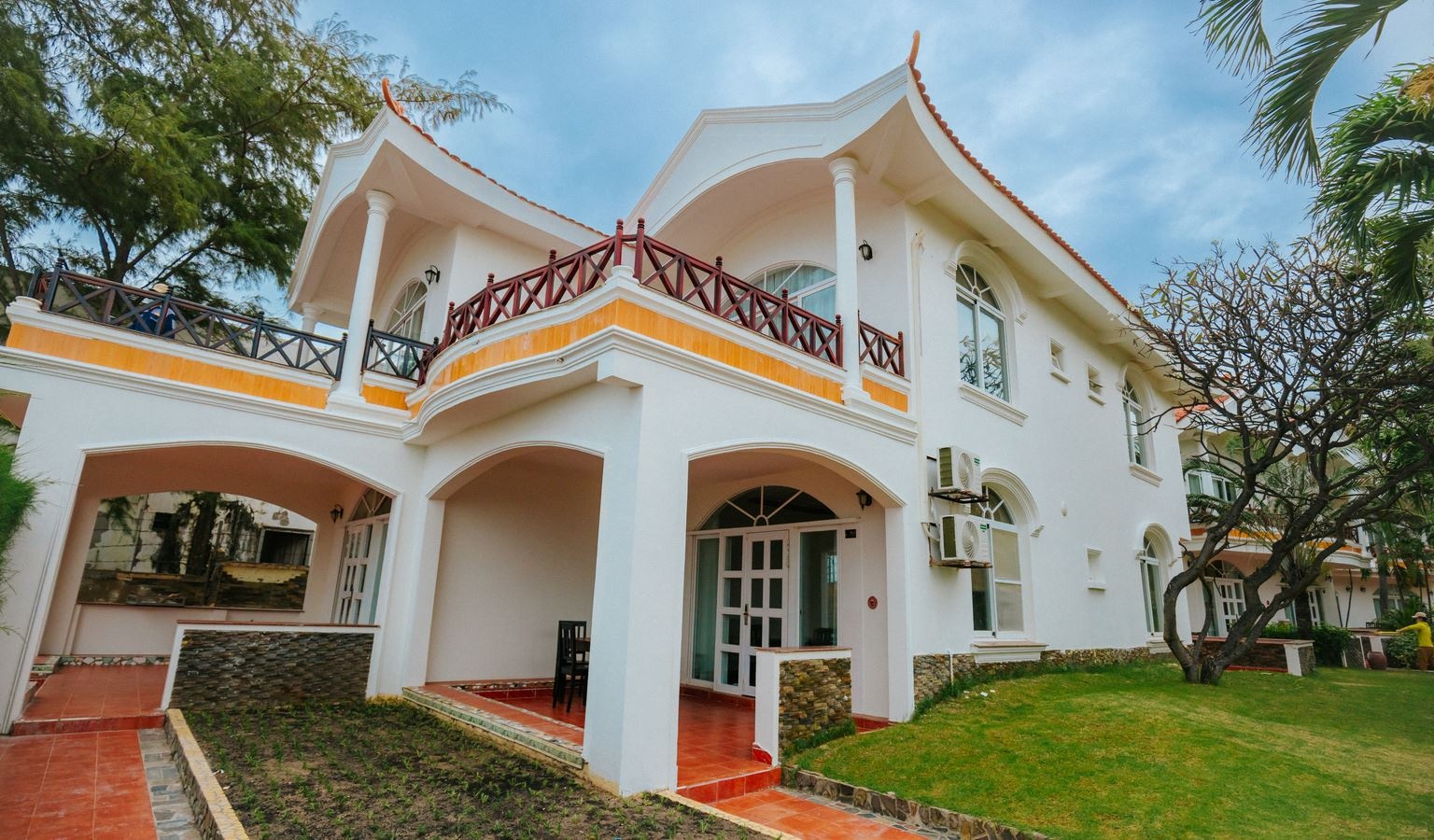 rooms-3bedroom-family-villa