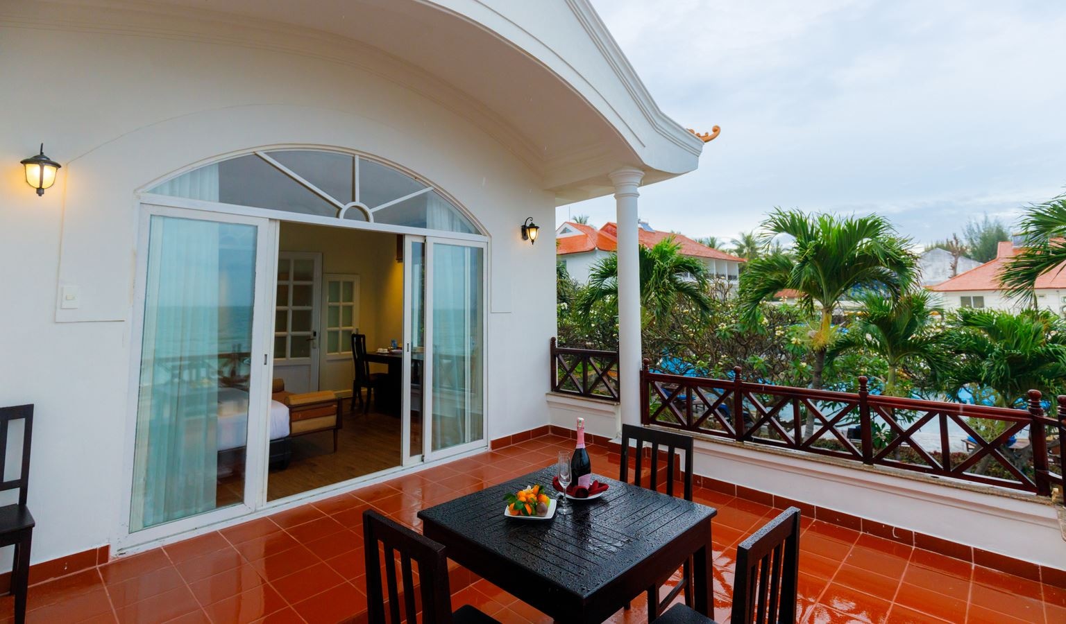 rooms-3bedroom-family-villa
