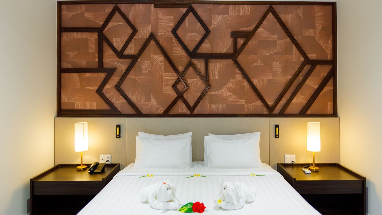 rooms-3bedroom-beachfront-executive-family-villa