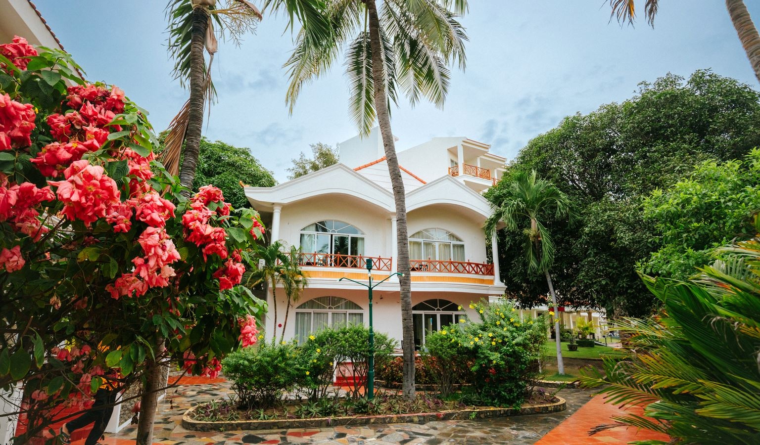 rooms-family-garden-view-room