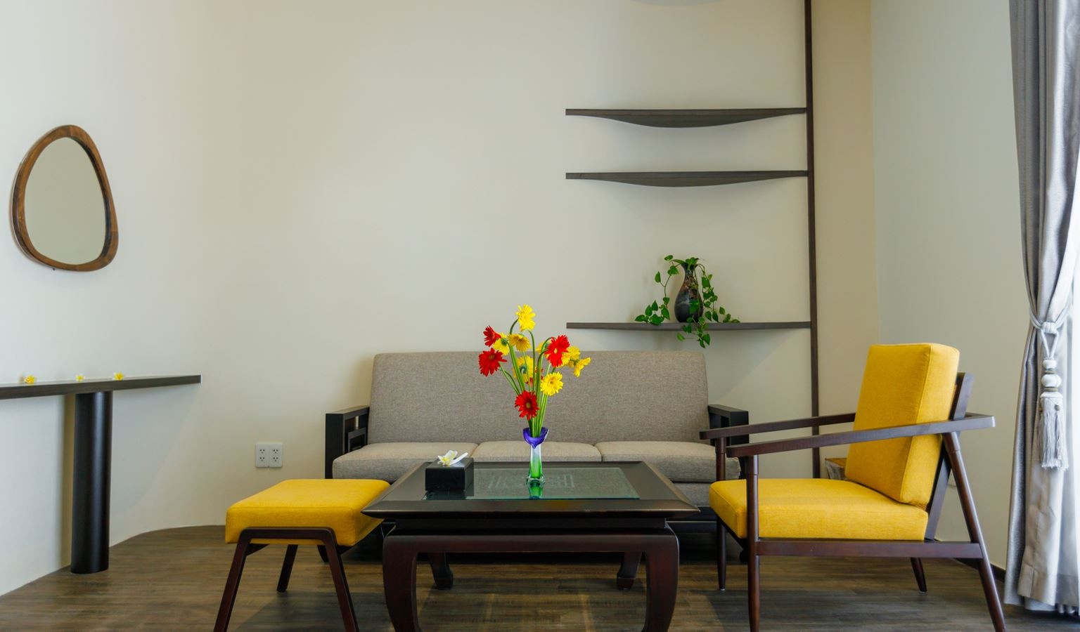 rooms-3bedroom-beachfront-executive-family-villa