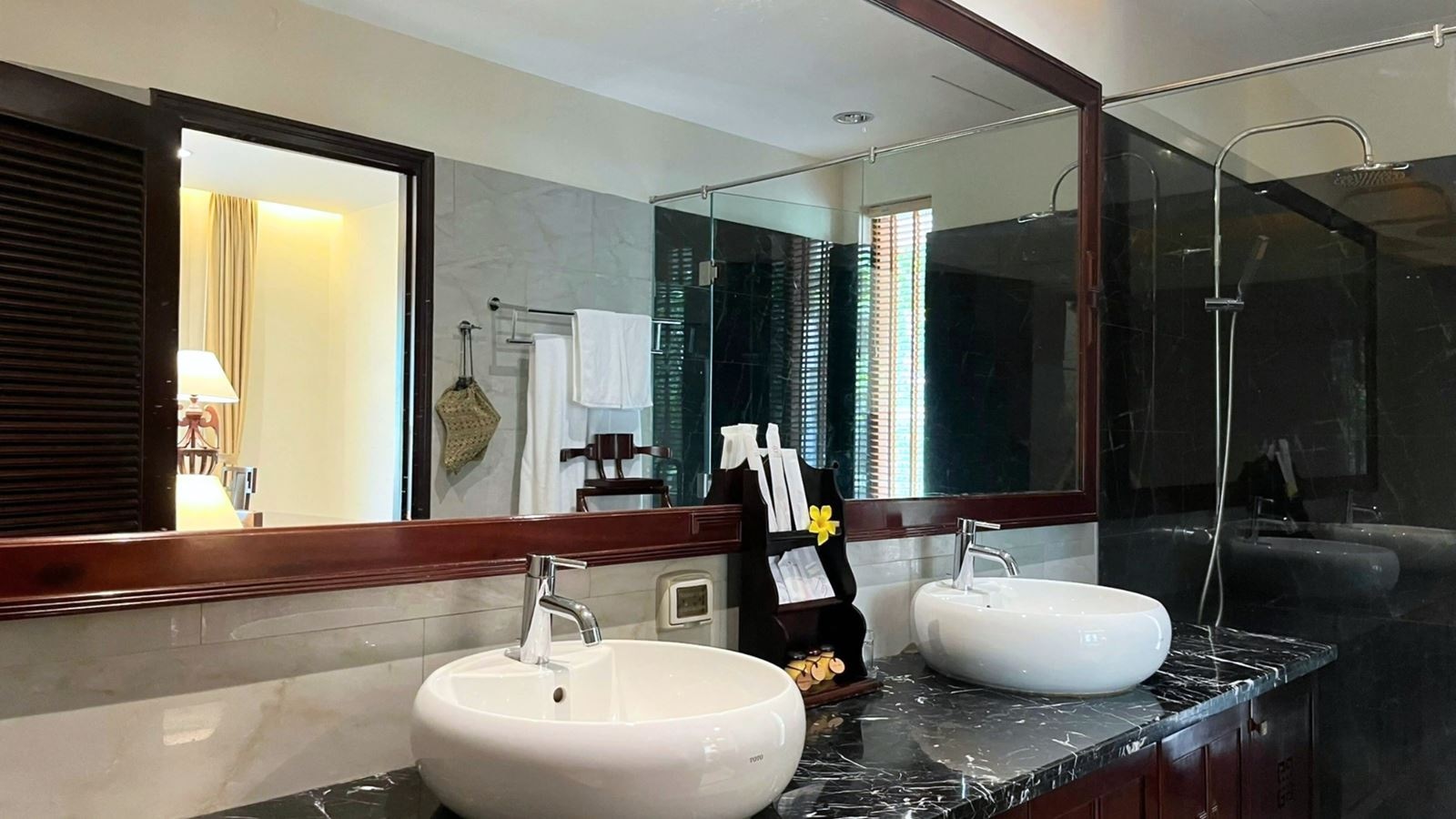 rooms-deluxe-garden-view