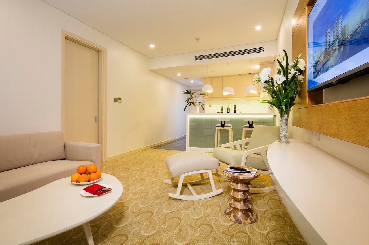 rooms-suite-sea-view-with-balcony