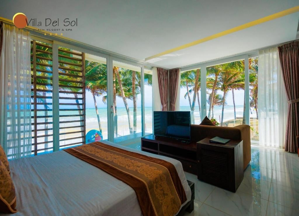 rooms-beach-front-suite-double-with-balcony-child-without-extra-bed