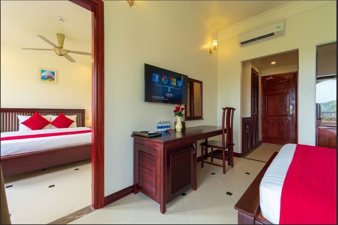 rooms-family-with-balcony