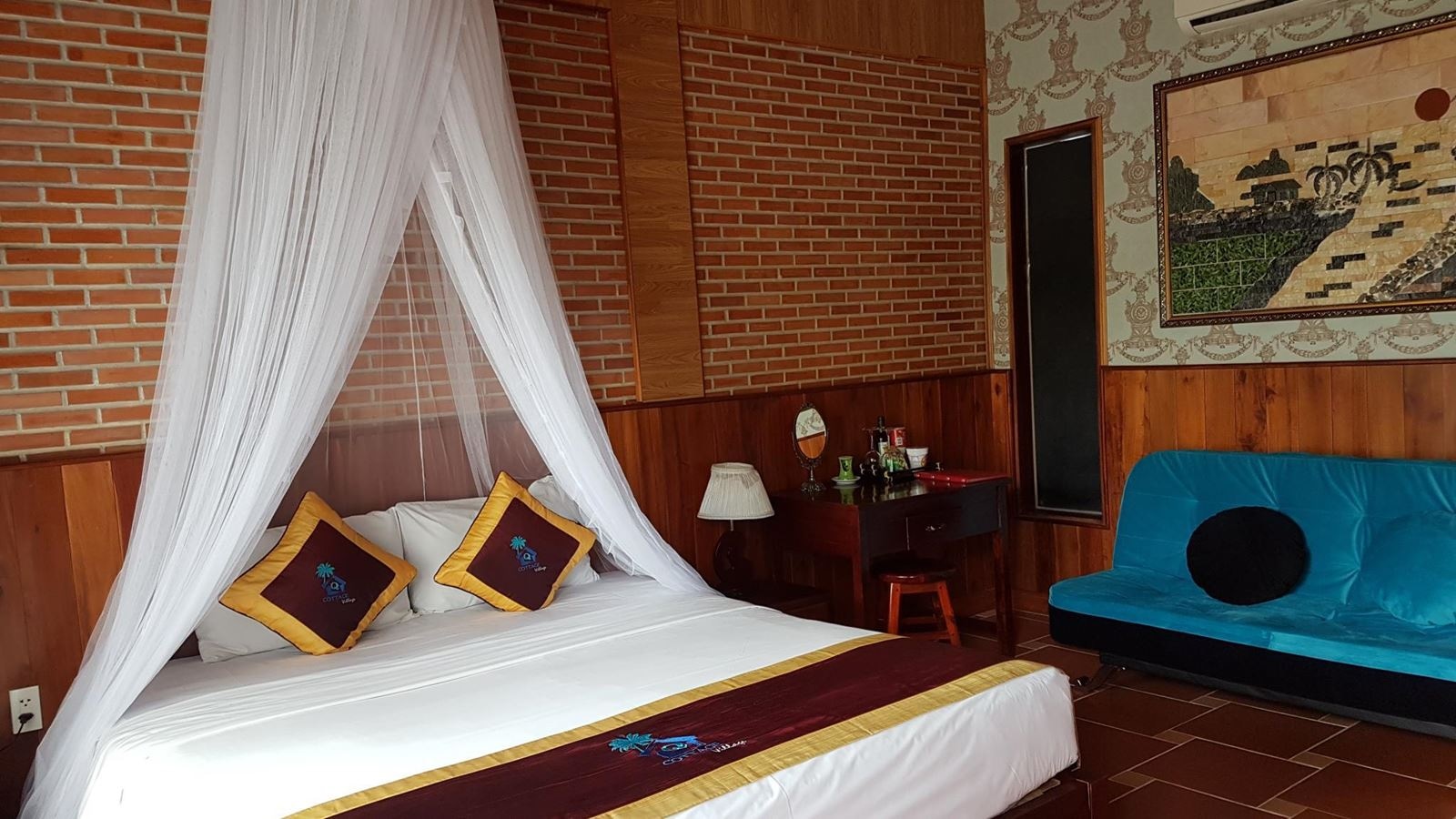 rooms-bungalow-pool-view