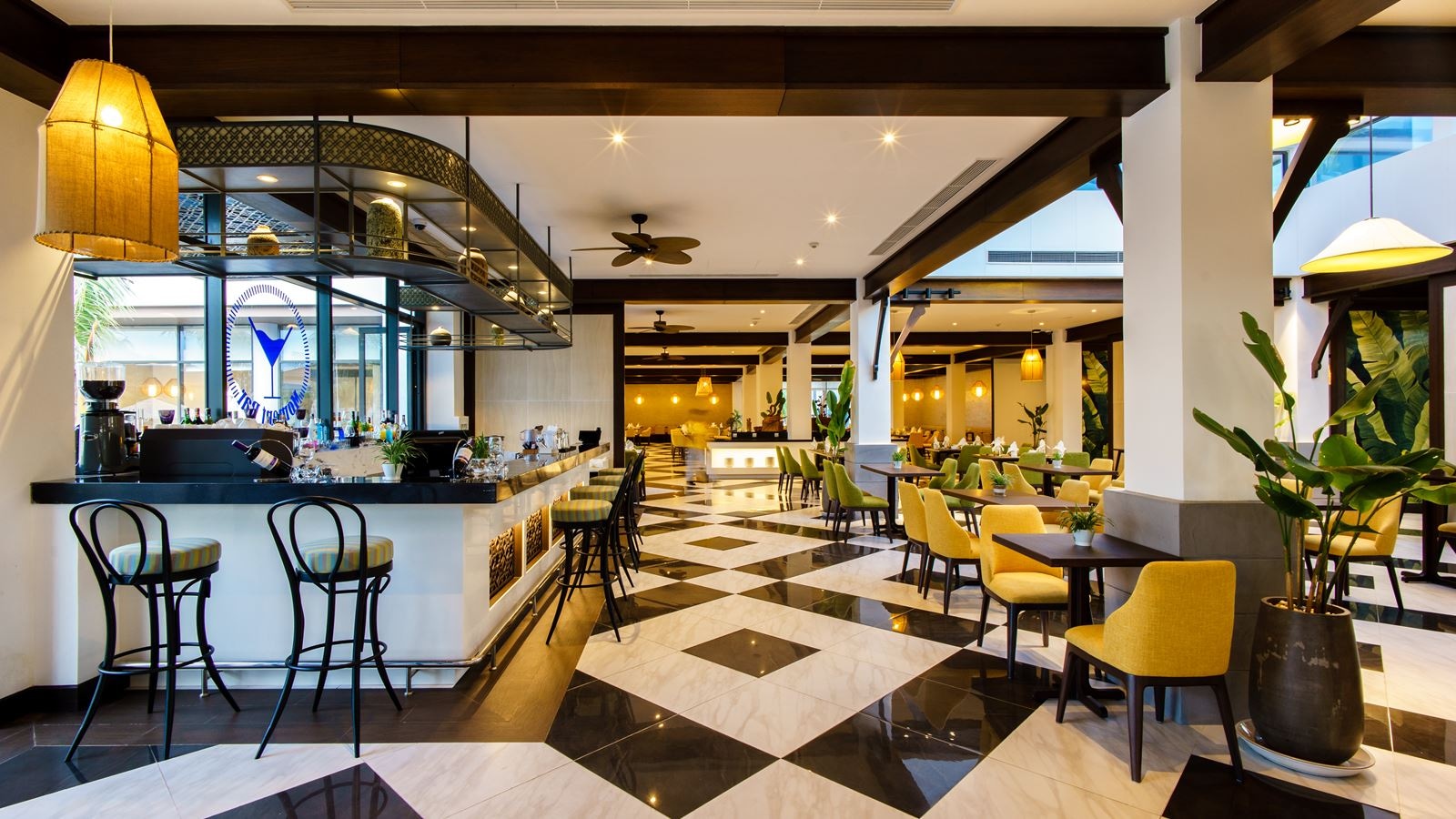 restaurants-tropicana-restaurant