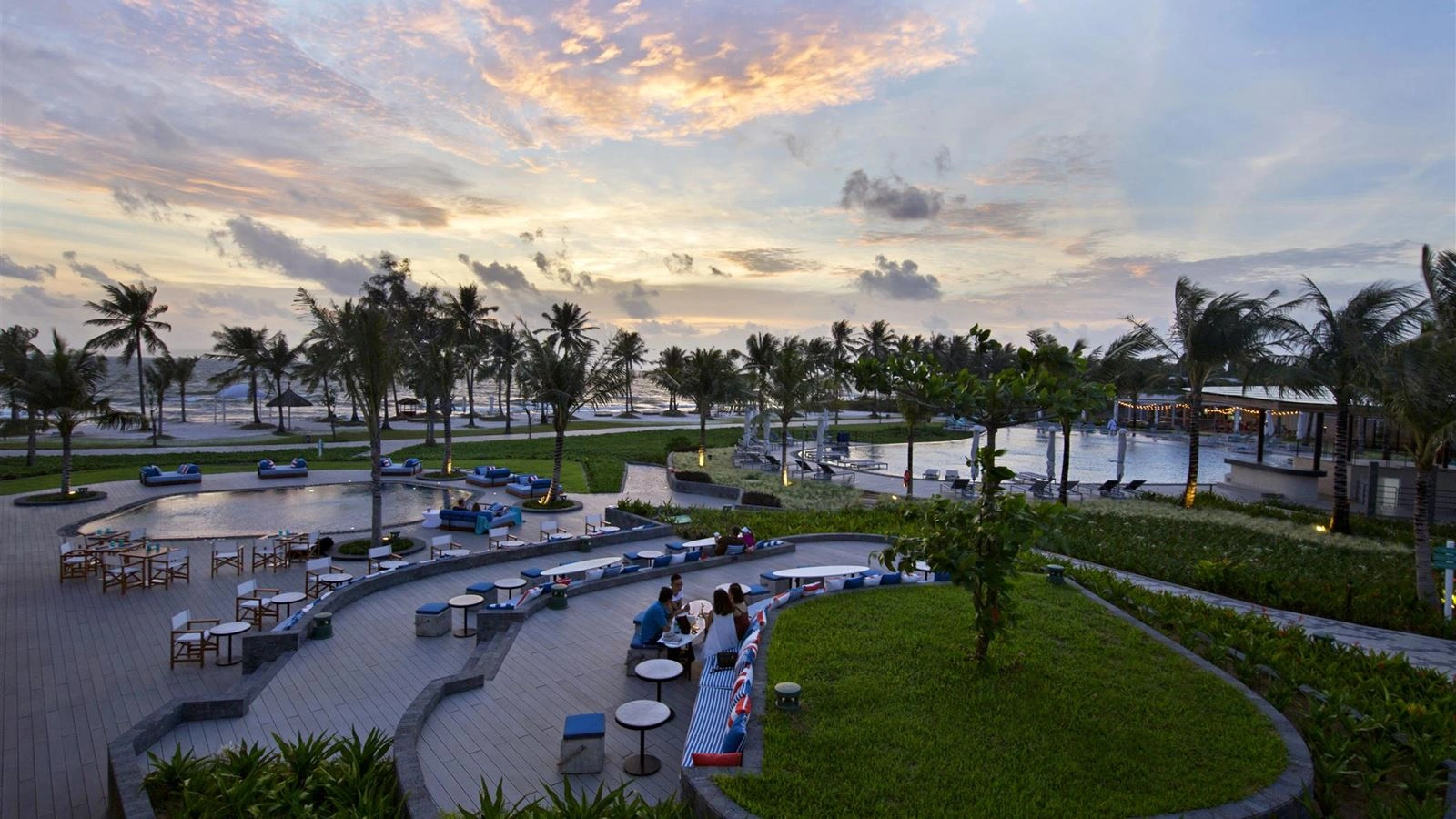 restaurants-ola-beach-club