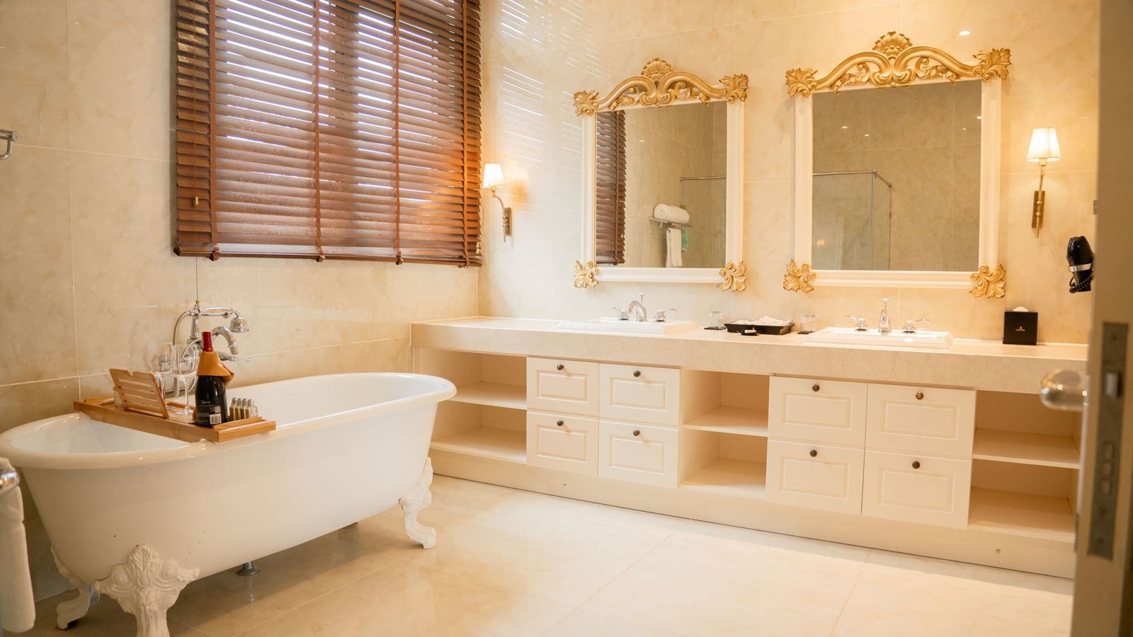 rooms-villa-3-bedroom-ocean-view-no-extra-bed