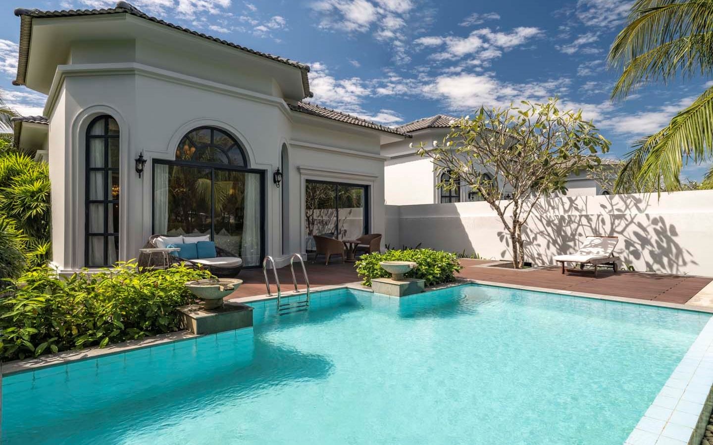 rooms-villa-3-bedroom-pool-view-no-extra-bed