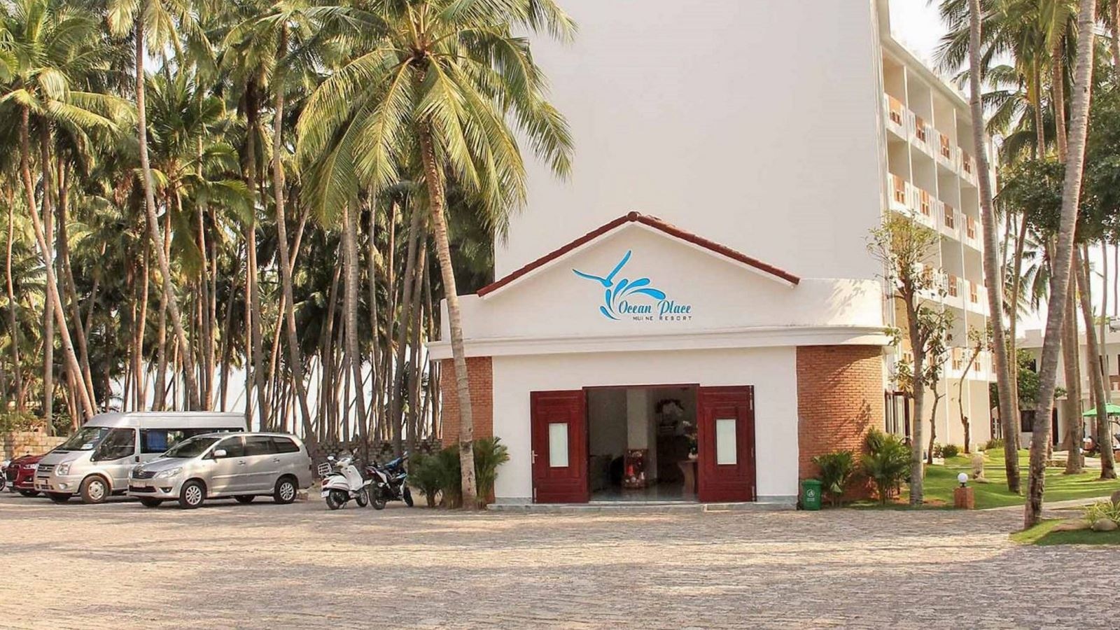 general-main-building