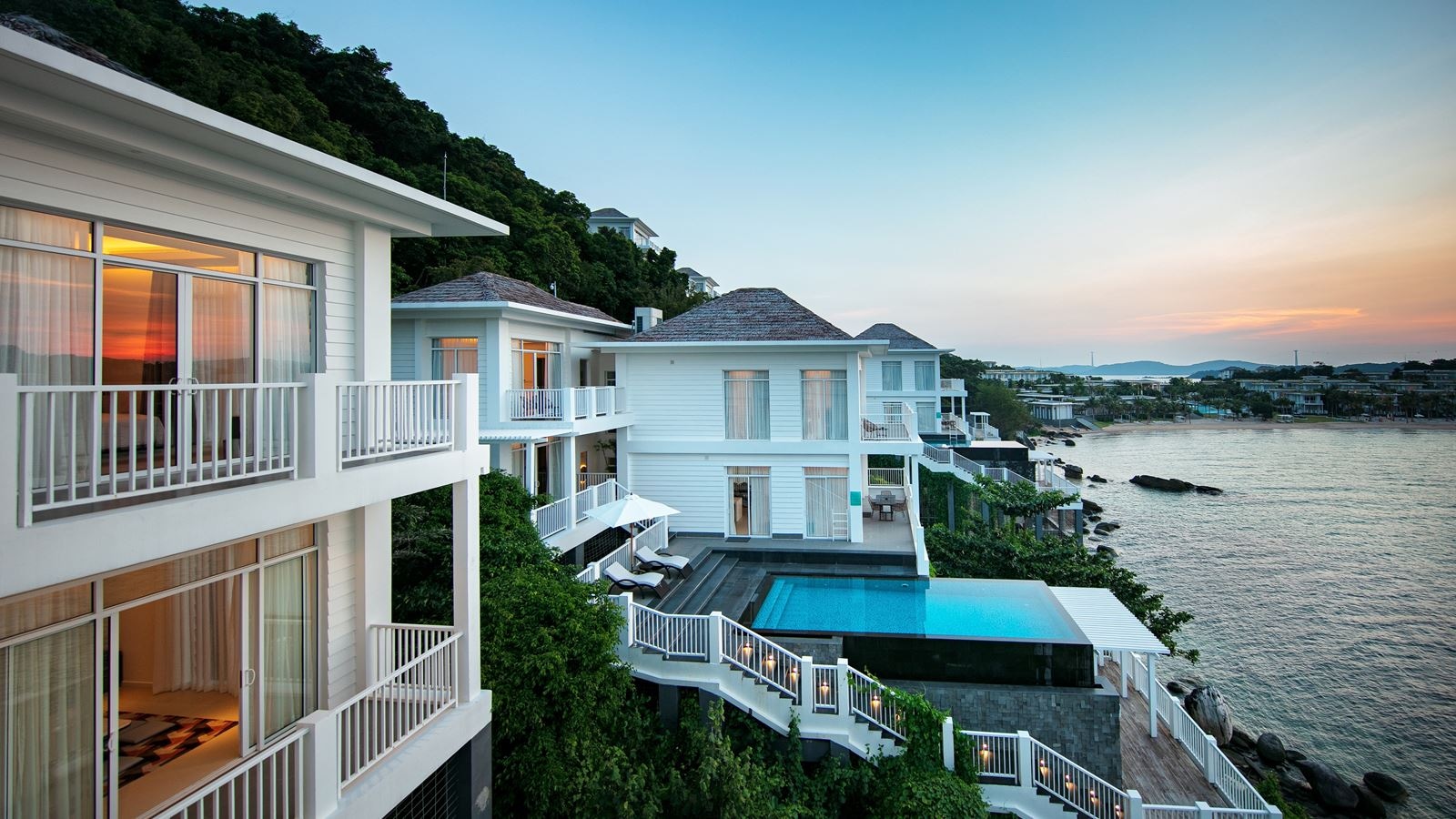 rooms-on-the-rock-villa-4-bedrooms