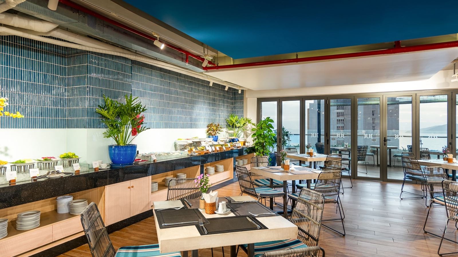 restaurants-restaurants