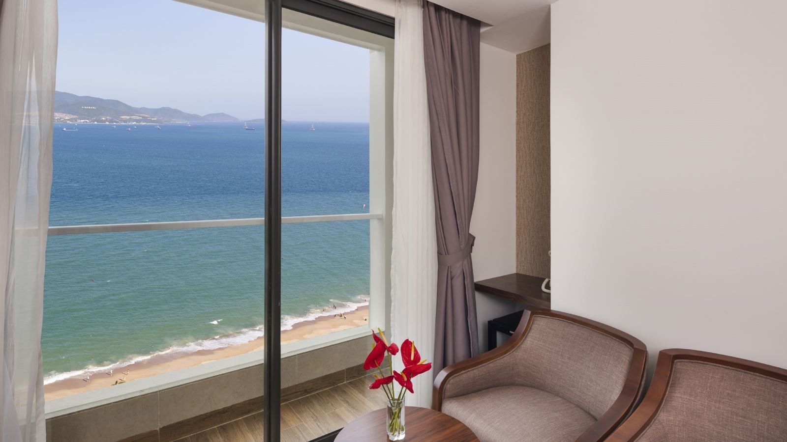 rooms-executive-ocean-view-with-balcony-child-without-extra-bed