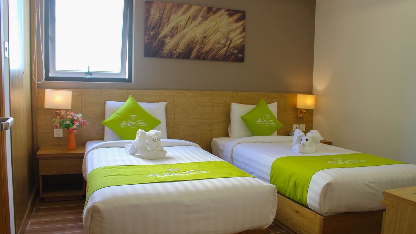 rooms-superior-interior-with-window-no-extra-bed