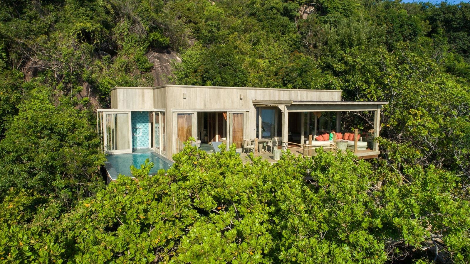 rooms-tree-top-pool-villa-child-without-extra-bed