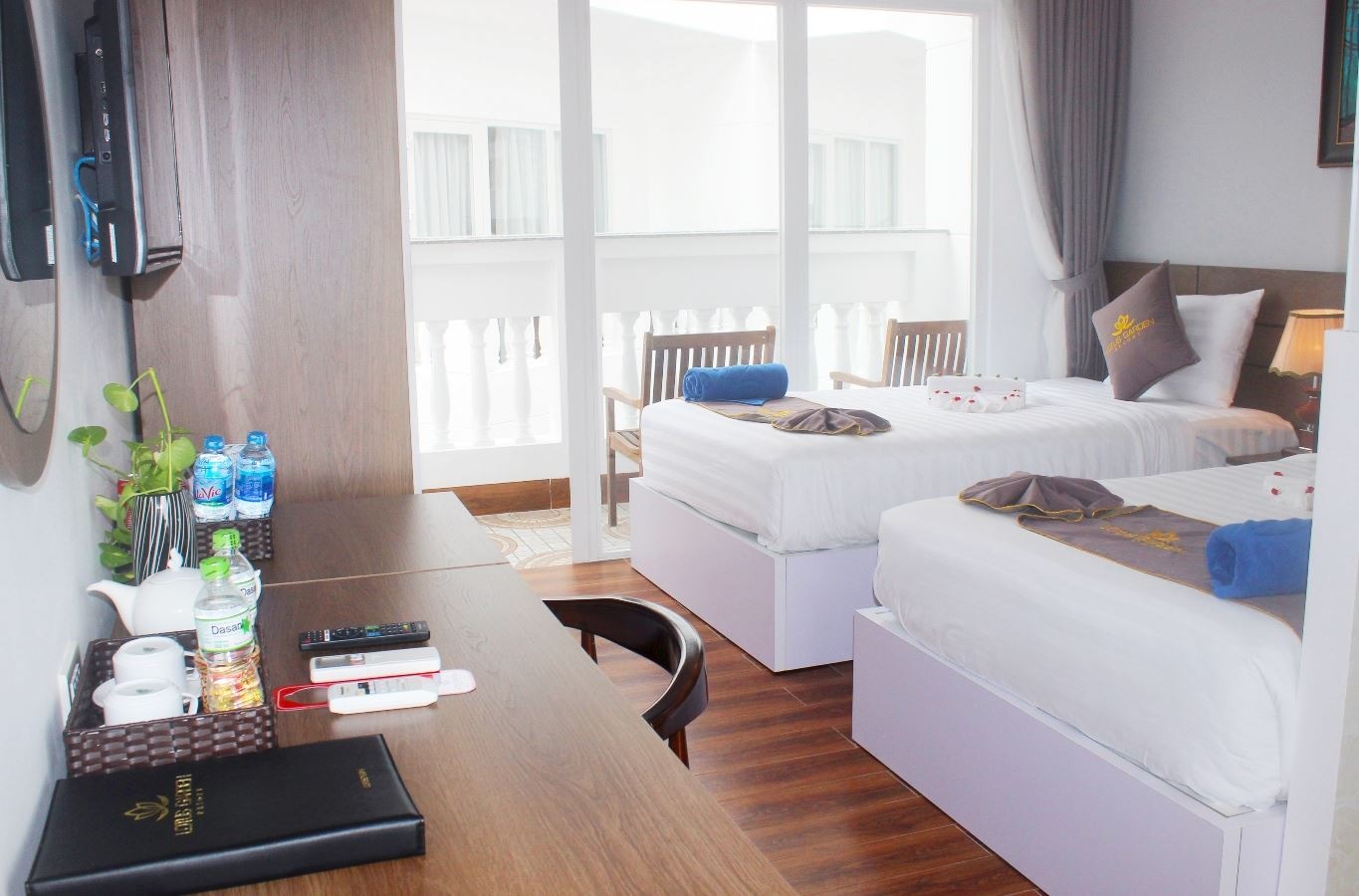 rooms-superior-with-balcony