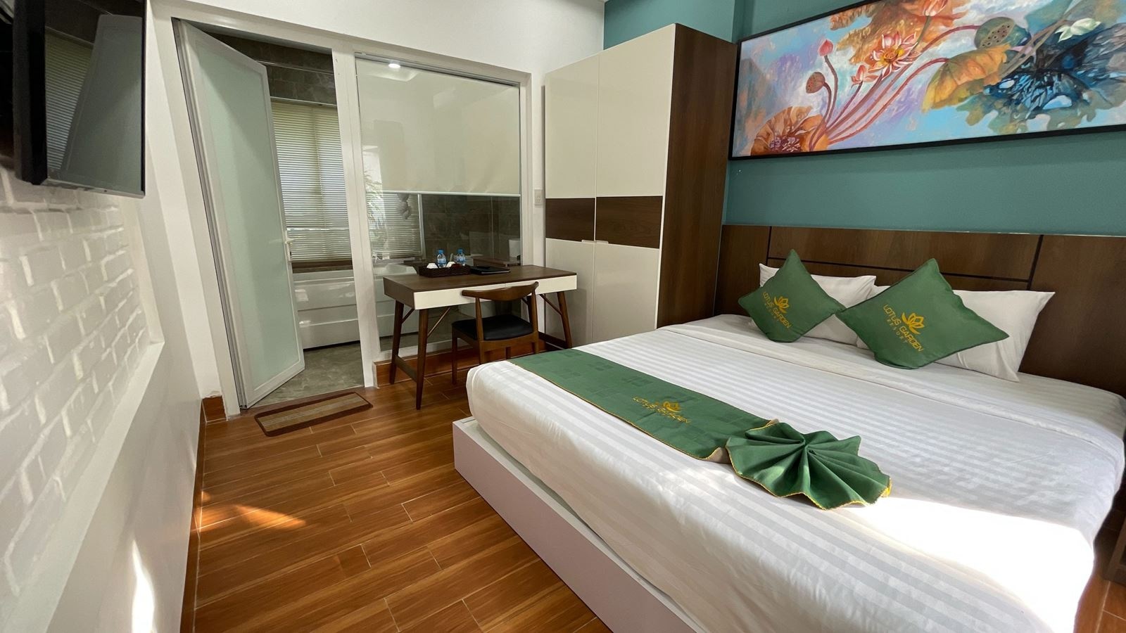 rooms-deluxe-ocean-view-with-balcony-child-without-extra-bed